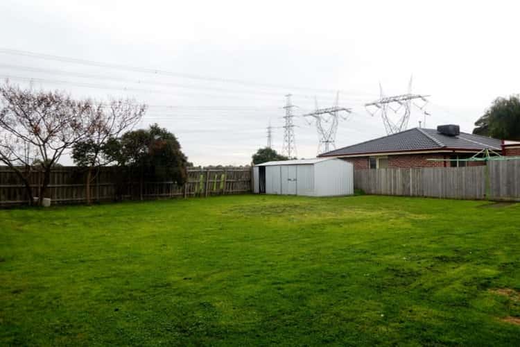 Fifth view of Homely house listing, 76 Endeavour Drive, Cranbourne North VIC 3977