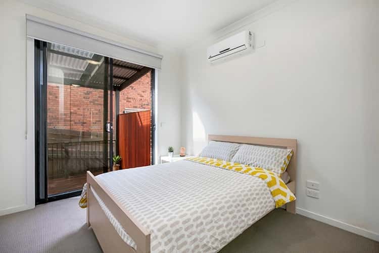 Sixth view of Homely townhouse listing, 2/96 Darebin Boulevard, Reservoir VIC 3073