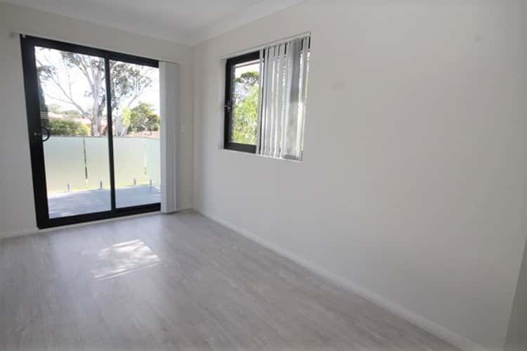 Seventh view of Homely townhouse listing, 1/12 Hill Road, Lurnea NSW 2170
