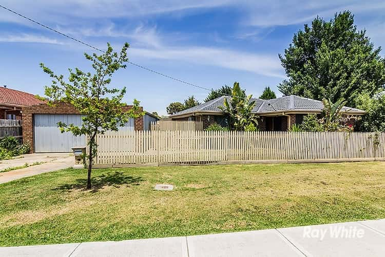 Main view of Homely house listing, 15 Jindalee Gardens, Cranbourne West VIC 3977