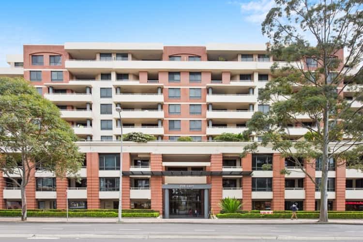 Main view of Homely unit listing, 23/121-133 Pacific Highway, Hornsby NSW 2077