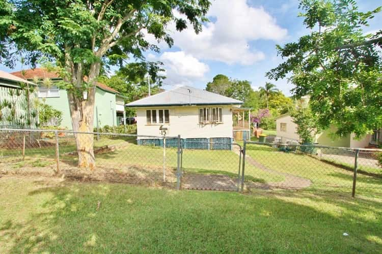 15 Steele Street, Holland Park QLD 4121