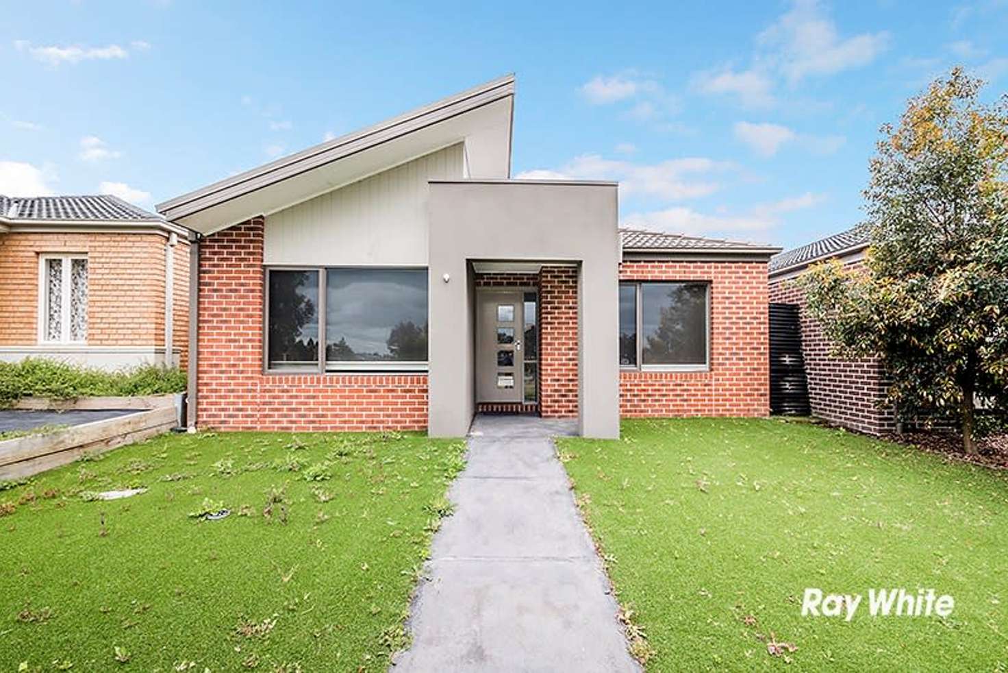 Main view of Homely house listing, 5 Paratea Way, Cranbourne North VIC 3977