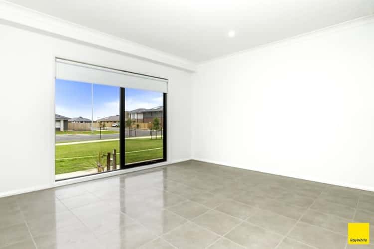 Fourth view of Homely house listing, 14 Treeve Parkway, Werribee VIC 3030