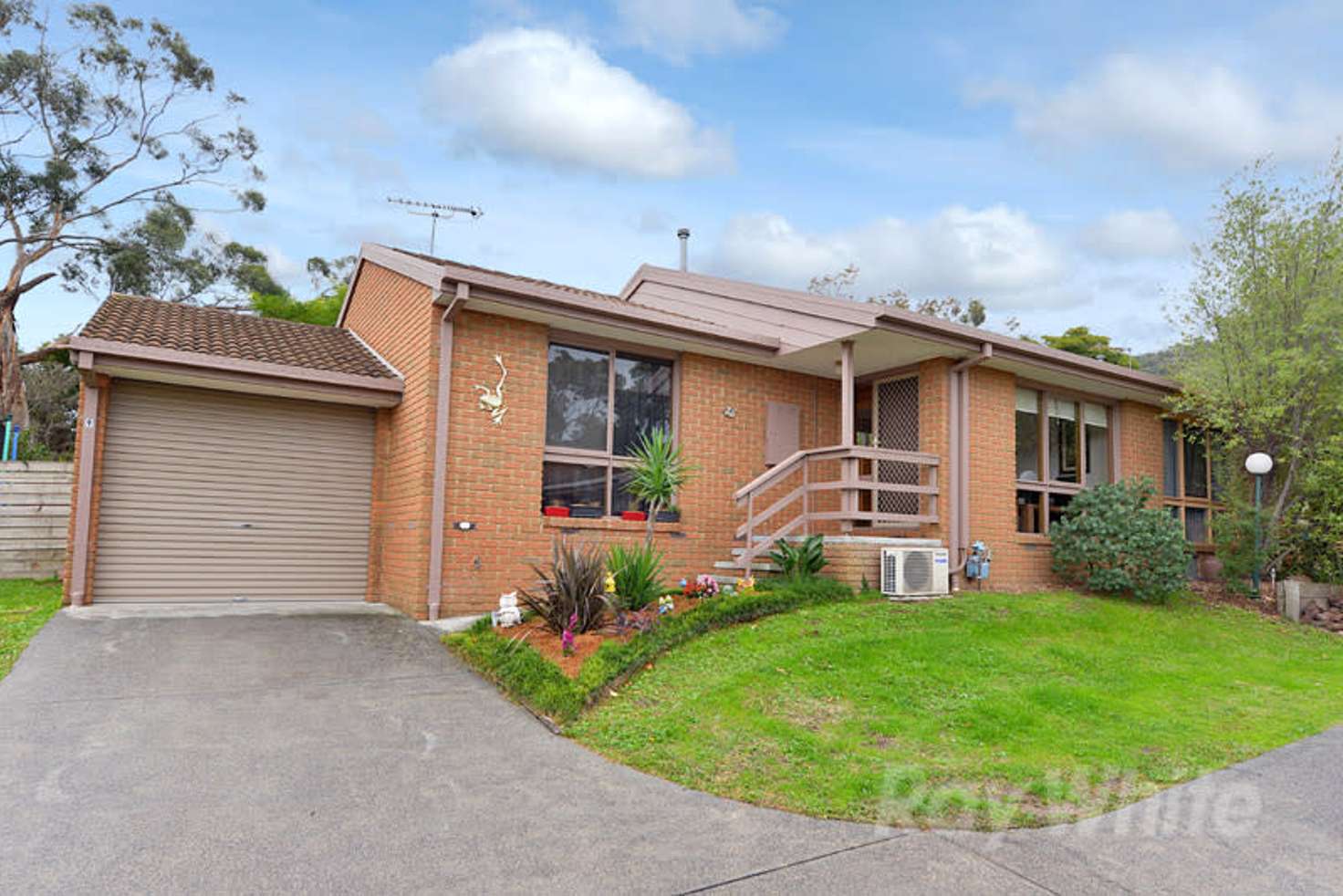 Main view of Homely unit listing, 9/30A Forest Road, Ferntree Gully VIC 3156
