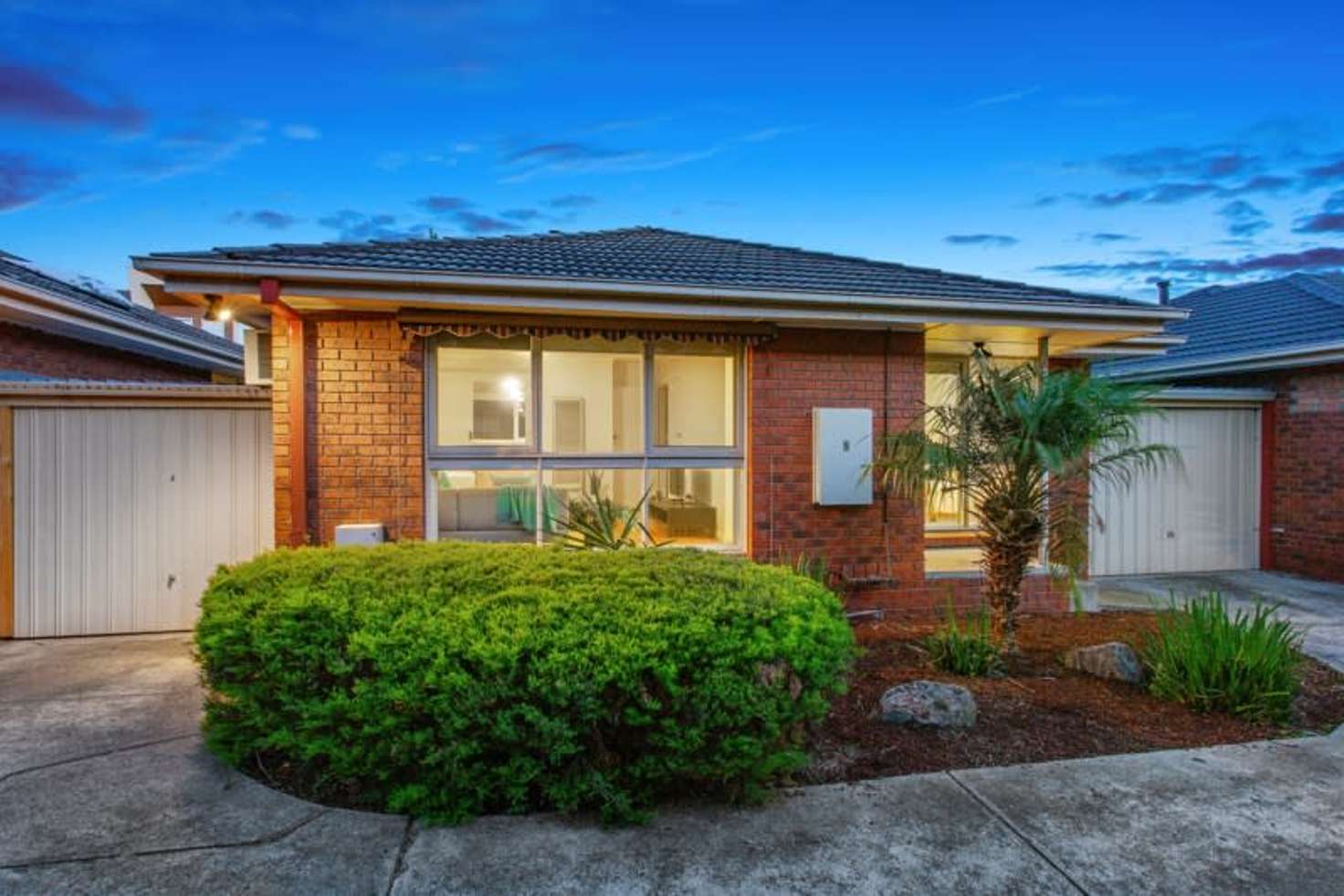 Main view of Homely unit listing, 2/39 Coorigil Road, Carnegie VIC 3163