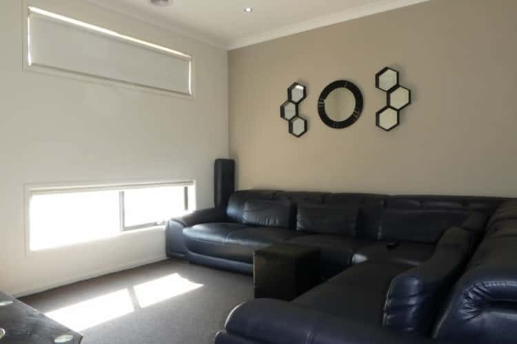 Fifth view of Homely house listing, 14 Davenport Crescent, Cranbourne West VIC 3977
