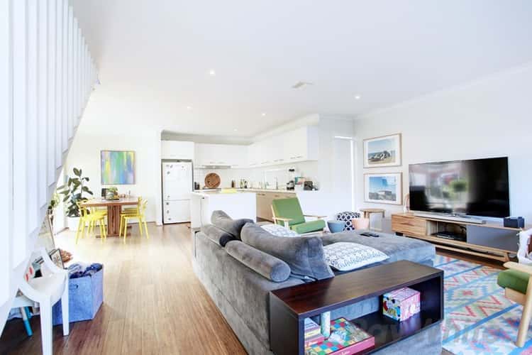 Main view of Homely townhouse listing, 1/106 Station Street, Aspendale VIC 3195