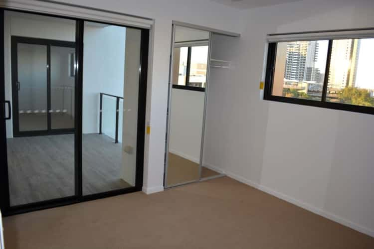 Fifth view of Homely apartment listing, 05/9 Hooker Boulevard, Broadbeach QLD 4218