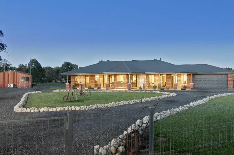 7-9 Albert Road, Chiltern VIC 3683
