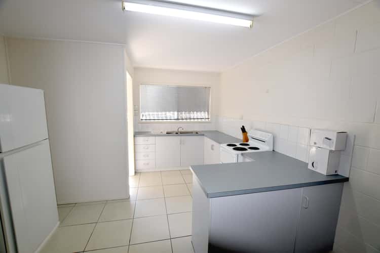 Fifth view of Homely unit listing, 4/30 Wistari Street, Clinton QLD 4680