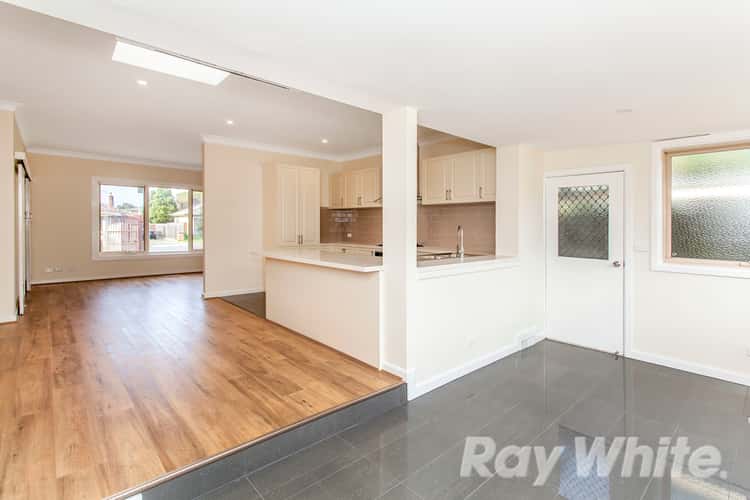 Fifth view of Homely house listing, 3 Nardoo Court, Clarinda VIC 3169