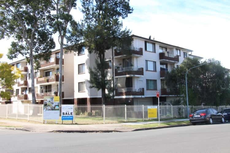 Main view of Homely unit listing, 4/35-39 York Street, Fairfield NSW 2165