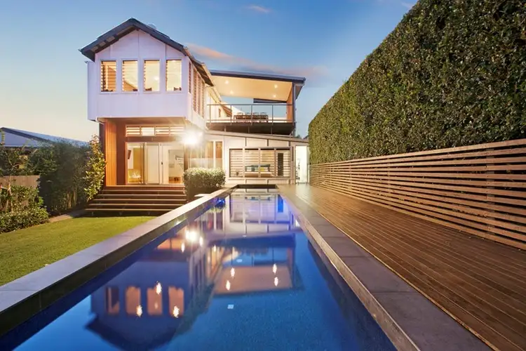 24 Stewart Parade, Manly QLD 4179