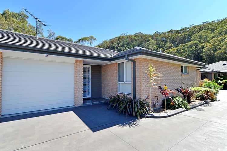 Main view of Homely villa listing, 2/27 Memorial Avenue, Blackwall NSW 2256