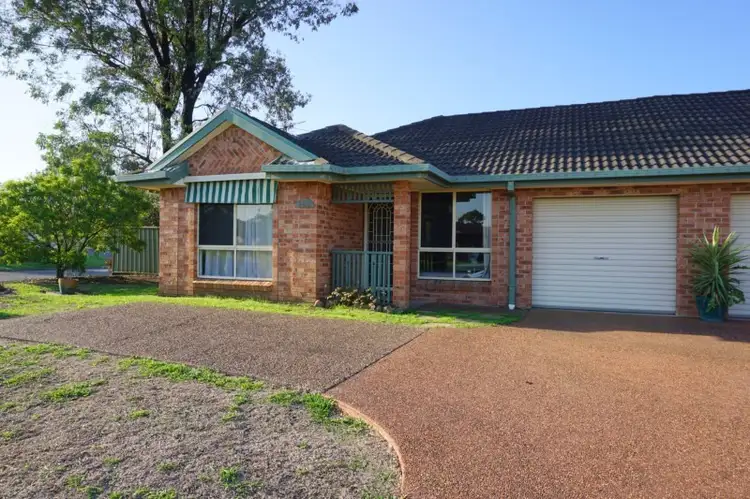 Main view of Homely unit listing, 1/142 Gardner Circuit, Singleton NSW 2330