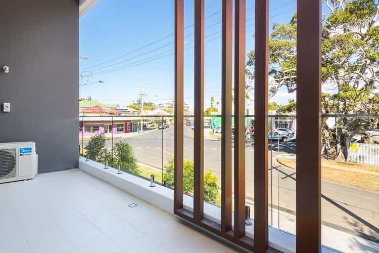 Second view of Homely apartment listing, 8/22 Bay Terrace, Wynnum QLD 4178