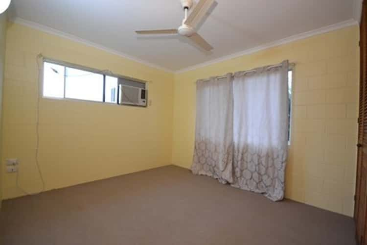 Fifth view of Homely house listing, 2/9 Kieta Close, Trinity Beach QLD 4879