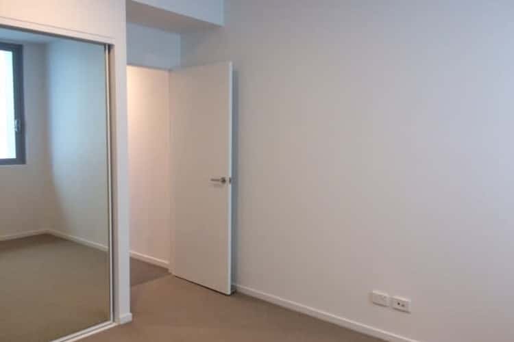 Third view of Homely apartment listing, 32 Russell Street, South Brisbane QLD 4101