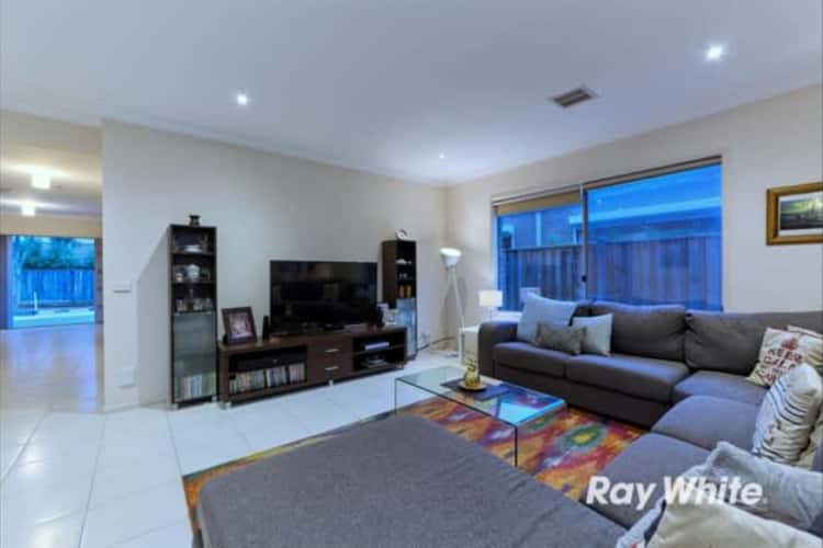 Fifth view of Homely house listing, 8 Holiday Court, Truganina VIC 3029