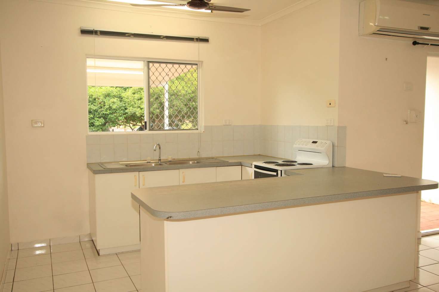 Main view of Homely unit listing, 5B/15 Airlie Circuit, Brinkin NT 810