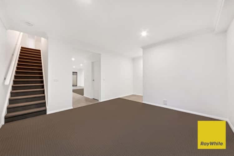 Fifth view of Homely house listing, 16 TREEVE Parkway, Werribee VIC 3030