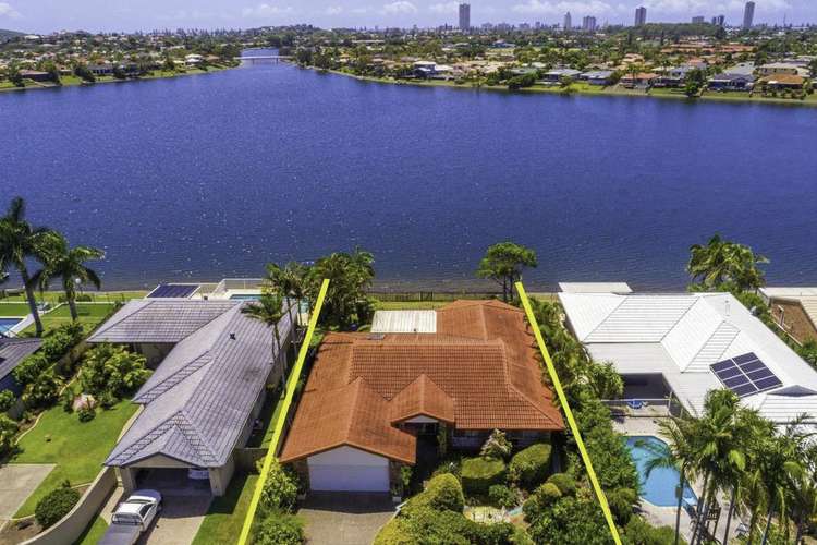 55 Cassowary Drive, Burleigh Waters QLD 4220