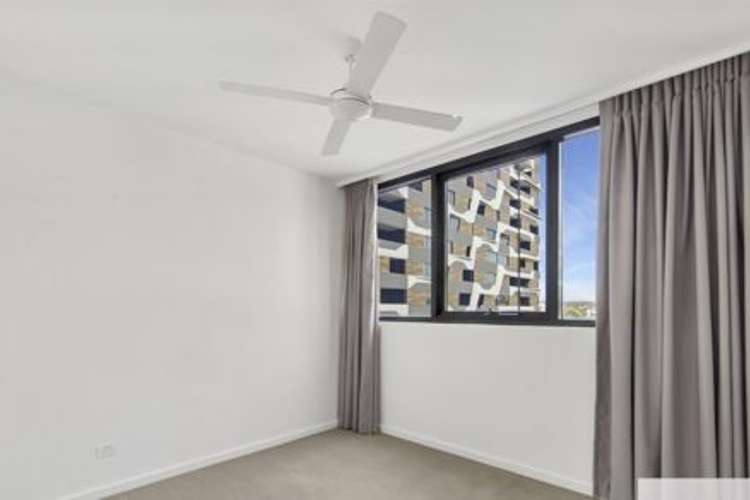 Sixth view of Homely apartment listing, 402/17 Deshon Street, Woolloongabba QLD 4102