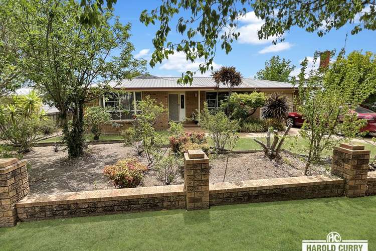 56 Wood Street, Tenterfield NSW 2372