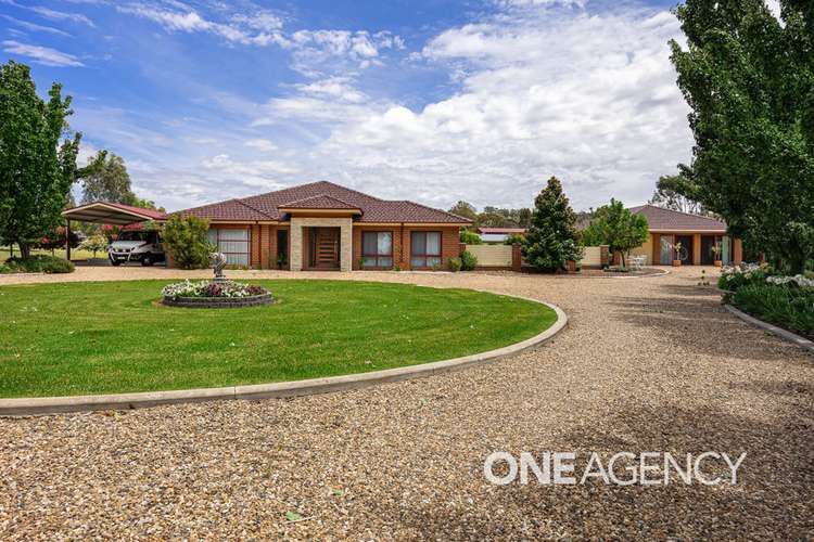 8 GLENOAK DRIVE, Springvale NSW 2650