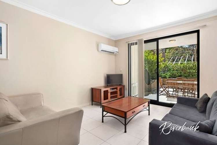 Main view of Homely unit listing, 3/6-18 Redbank Road, Northmead NSW 2152