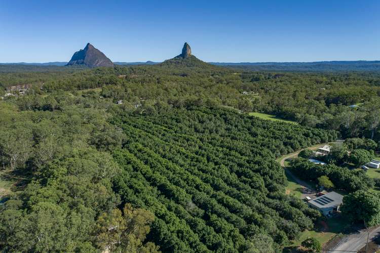 269 Coonowrin Rd, Glass House Mountains QLD 4518
