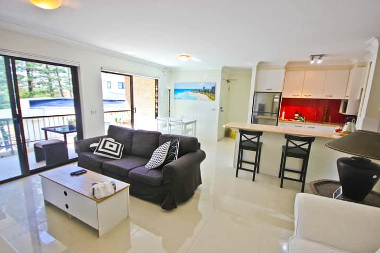 Main view of Homely apartment listing, 8/8 Twenty Second Avenue, Palm Beach QLD 4221