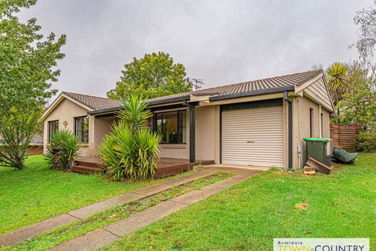 6 Moyes Street, Armidale NSW 2350