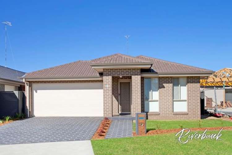 31 Bradley Street, Ropes Crossing NSW 2760