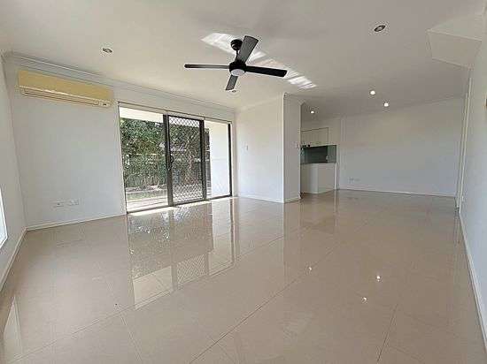 Second view of Homely townhouse listing, 18 30 Girraween Cres, Parkinson QLD 4115