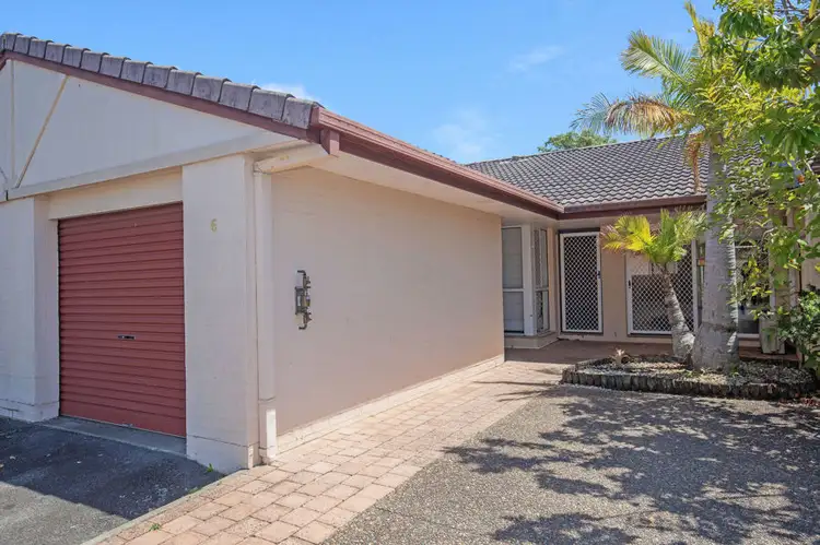 6/128 Benowa Road