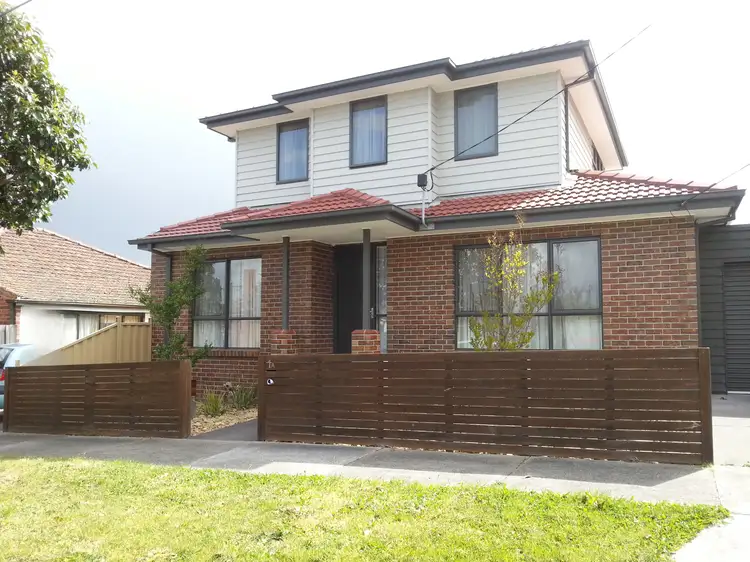 1A Robb Street