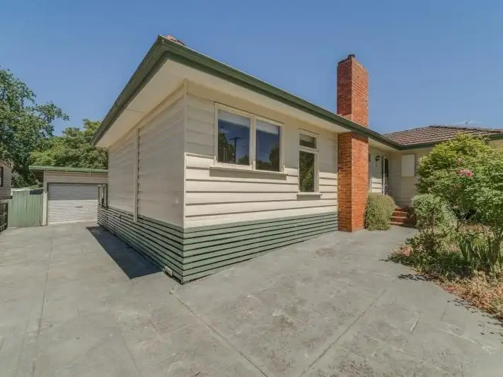 22 Byron Street