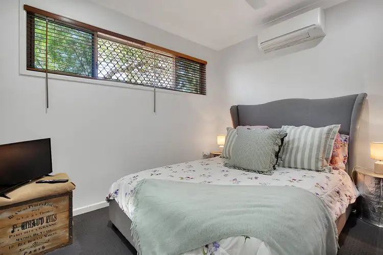 Sixth view of Homely house listing, 2 Peppertree Crescent, Andergrove QLD 4740