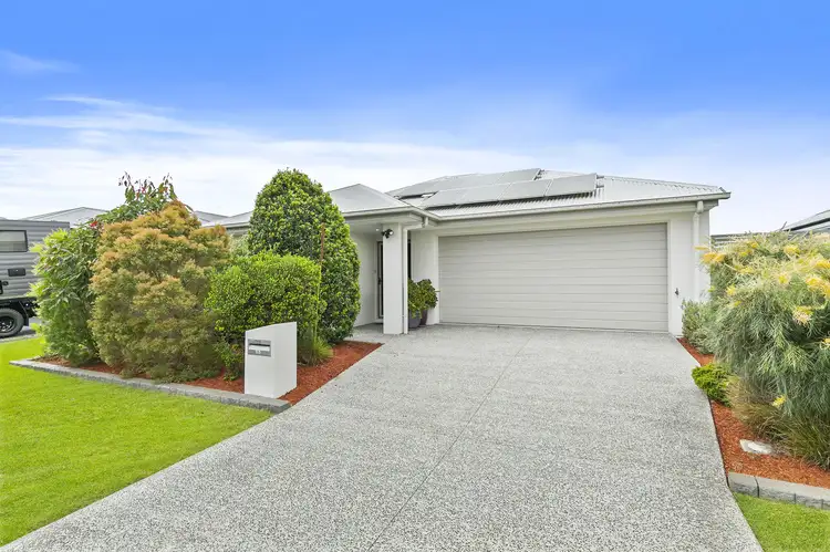 32 Callisia Crescent