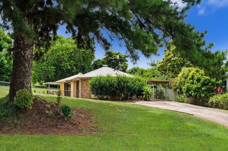 7 Honeysuckle Drive