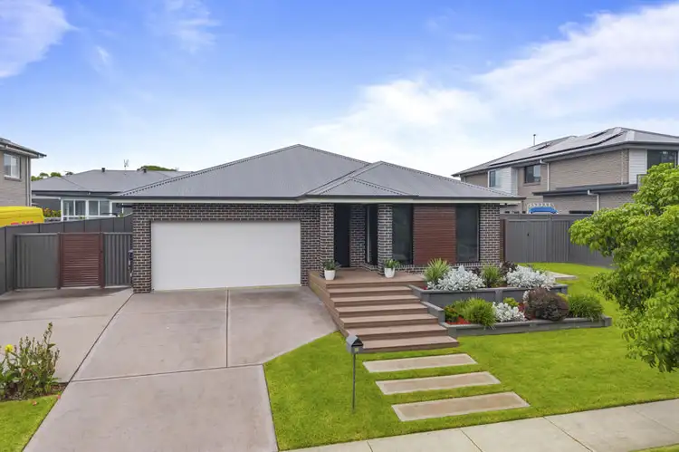 22 Hodges St