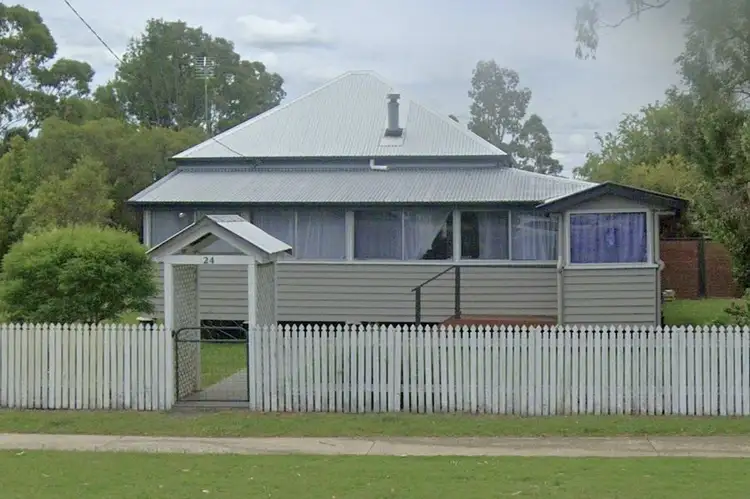 24 Eton Street, Cambooya QLD 4358