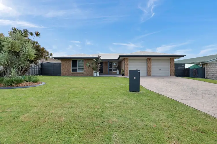 6 Balmoral Court