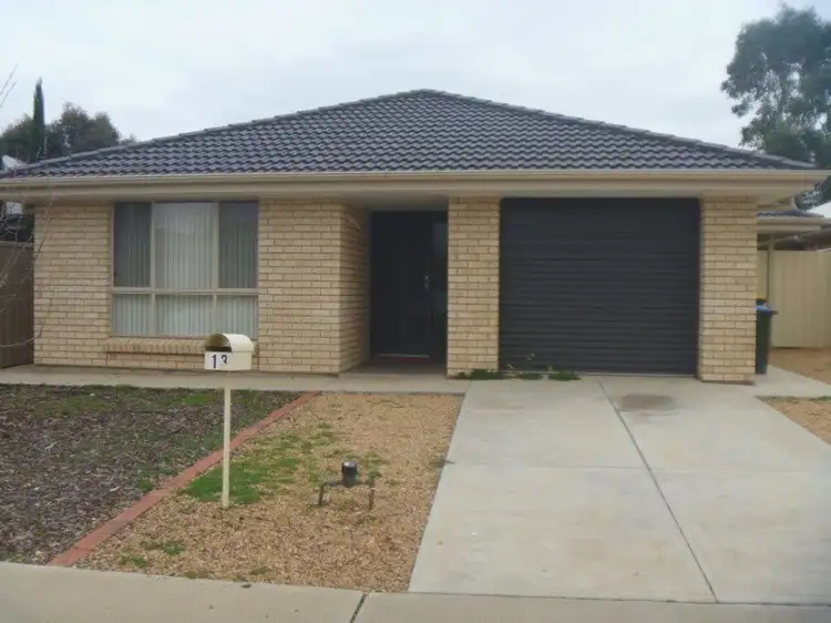 13 Hennig Street