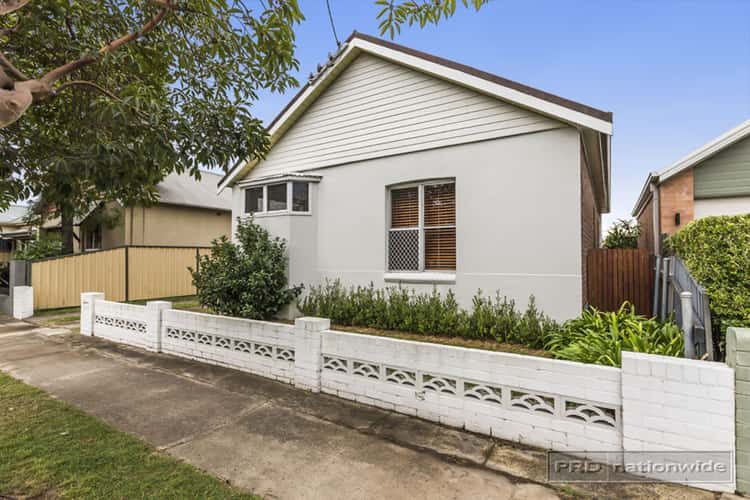 12 Chatham Road, Georgetown NSW 2298