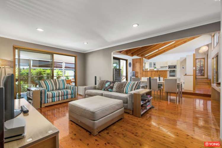 Main view of Homely house listing, 33 Rossmoya St, Carindale QLD 4152