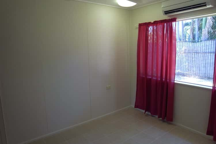 Fifth view of Homely semiDetached listing, 1/167 Nathan Street, Cranbrook QLD 4814