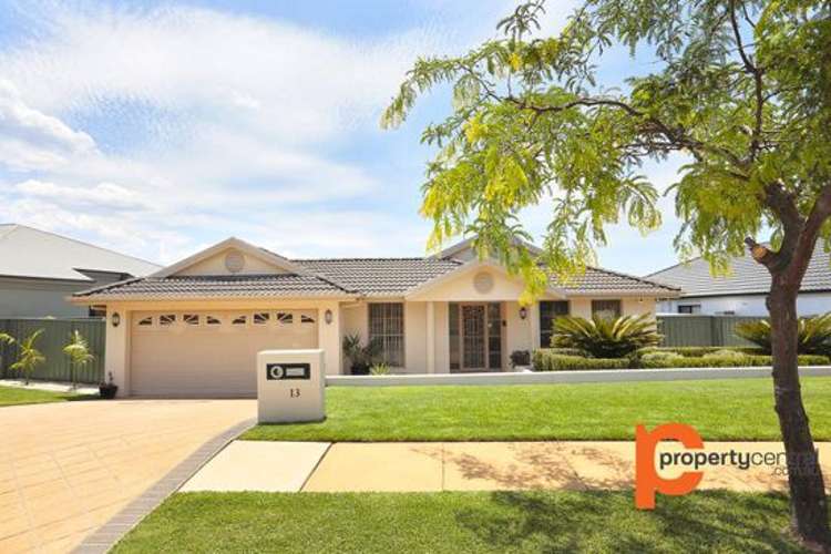 13 Branksome Way, Glenmore Park NSW 2745